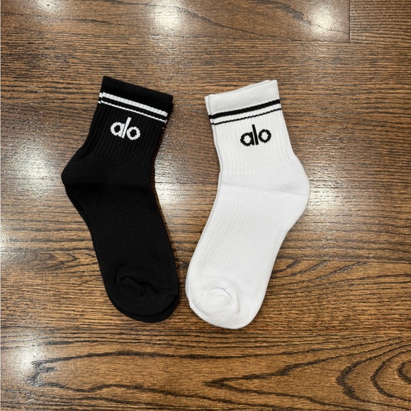 Alo Throwback socks 2 pairs brand new - Picture 1 of 1
